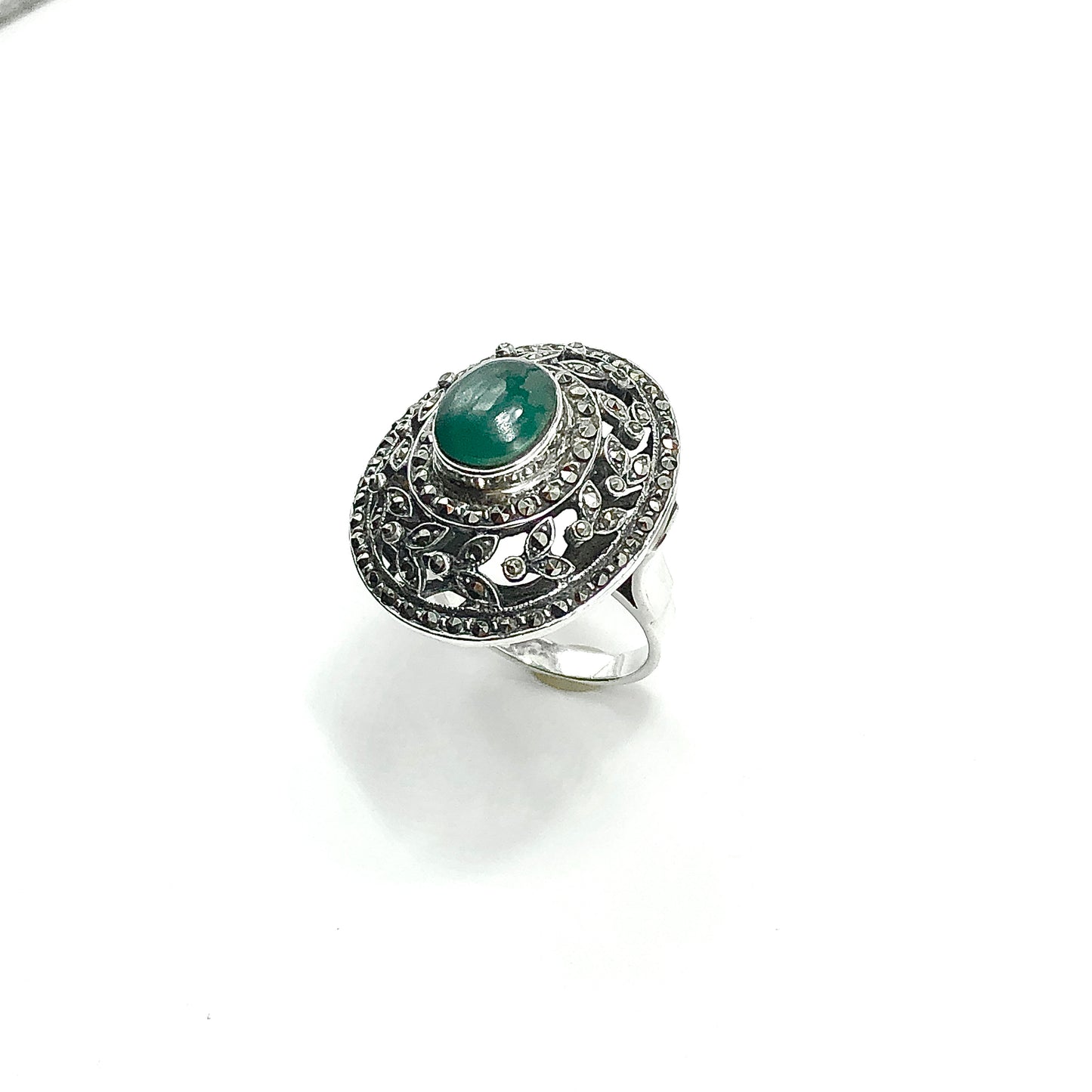 Womens size 8 Victorian Style Sterling Silver Cocktail Ring