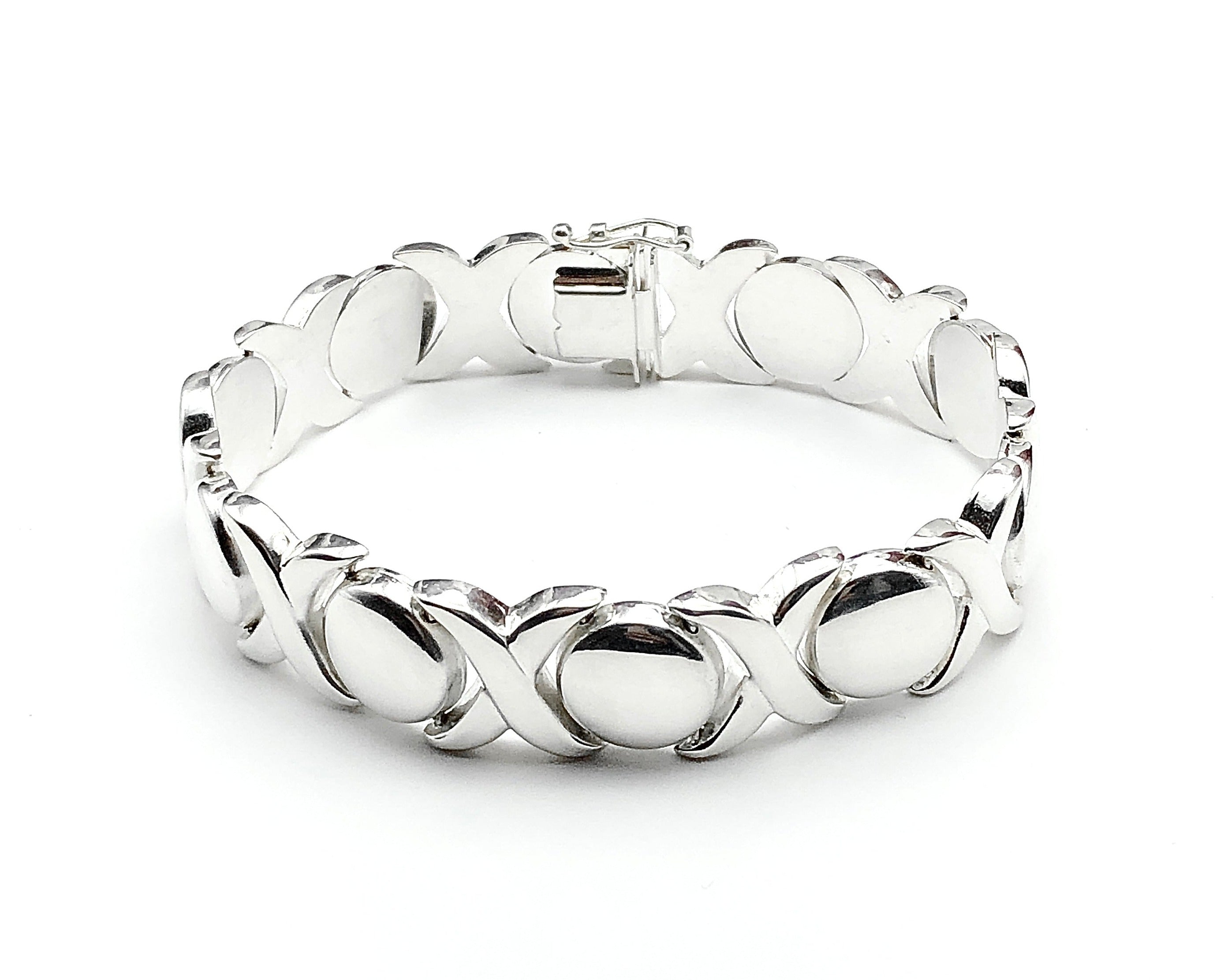 Buy Silver Bracelets & Bangles for Women by Praavy Online | Ajio.com