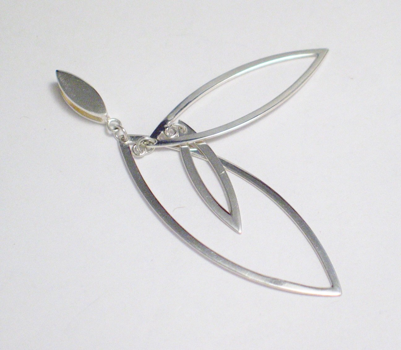 Sterling Silver Pendant, Womens Modernist Style Graduating Marquise Design Pendant