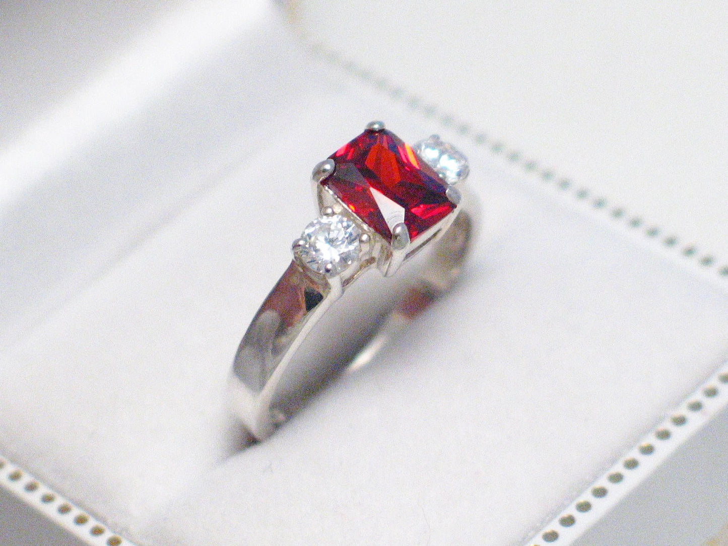 Size 9.25 Sterling Silver 3 Stone Style Garnet Red Cz Ring