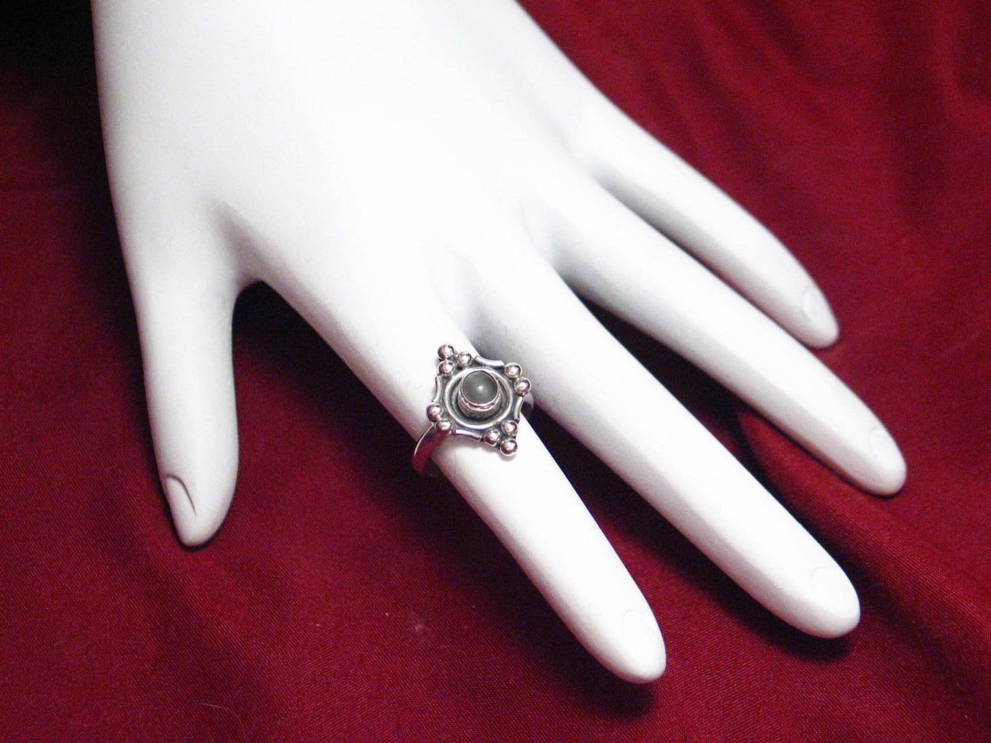 Silver Ring, Mens Womens Pre-owned Grey Stone Solitaire Style Sterling Silver Ring