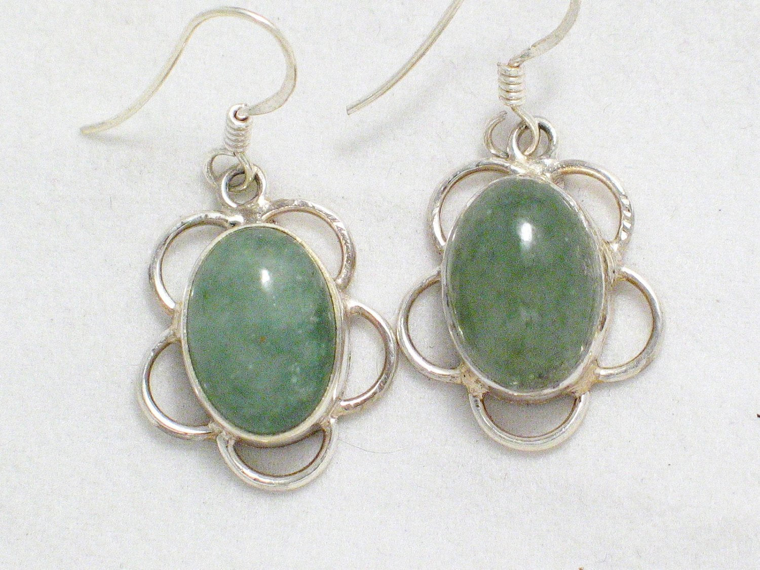 Dangle Earrings, Scalloped Design Green Aventurine Stone Sterling Silver Dangle Earrings