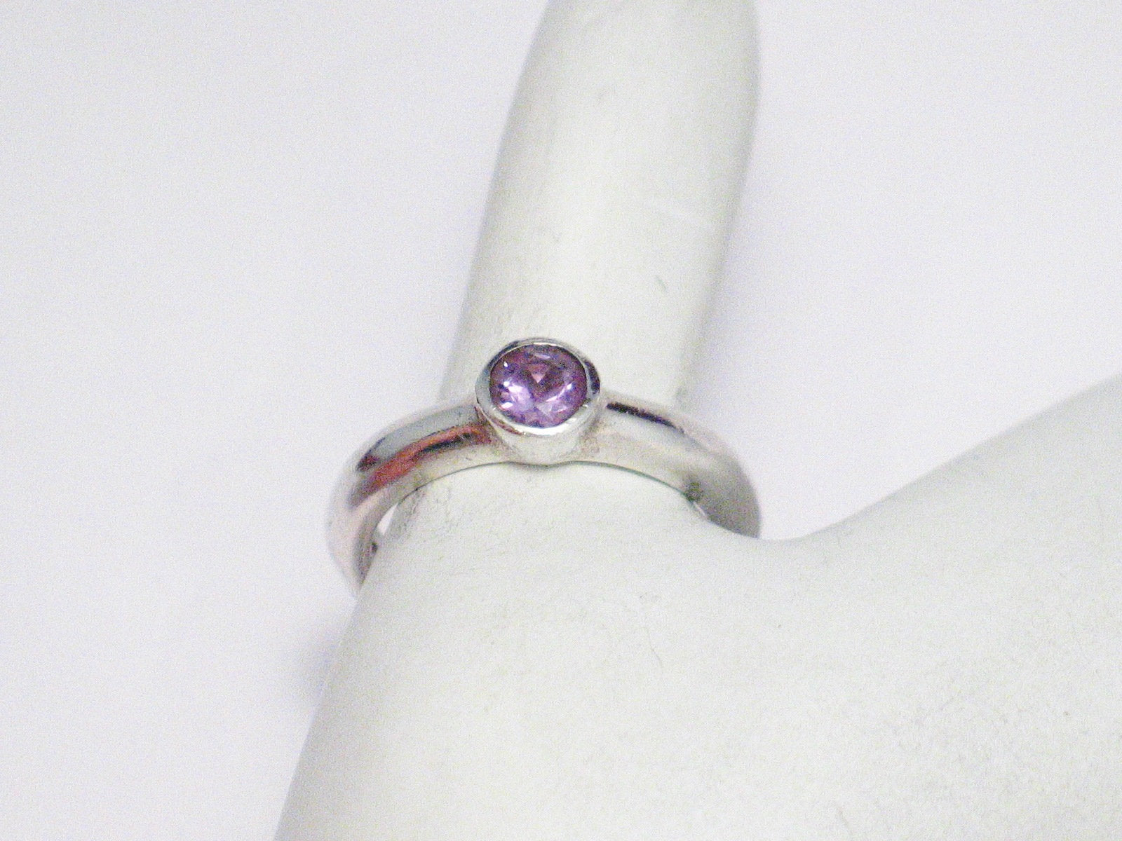 Purple Stone Ring, Sterling Silver size 7.75 Simple Round cut Amethyst Solitaire Ring