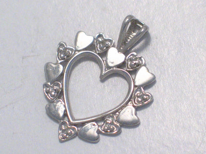 14k White Gold Mini Heart Design Diamond Pendant